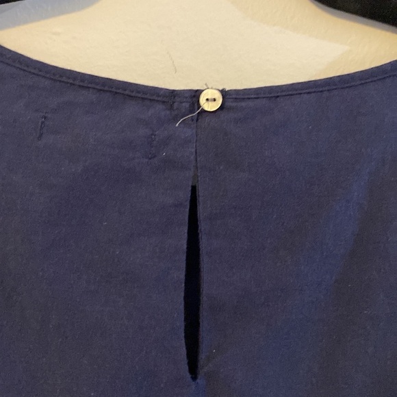Max Studio, Sleeveless, Navy Eyelet Boho Blouse, Size M, EUC - Picture 5 of 8